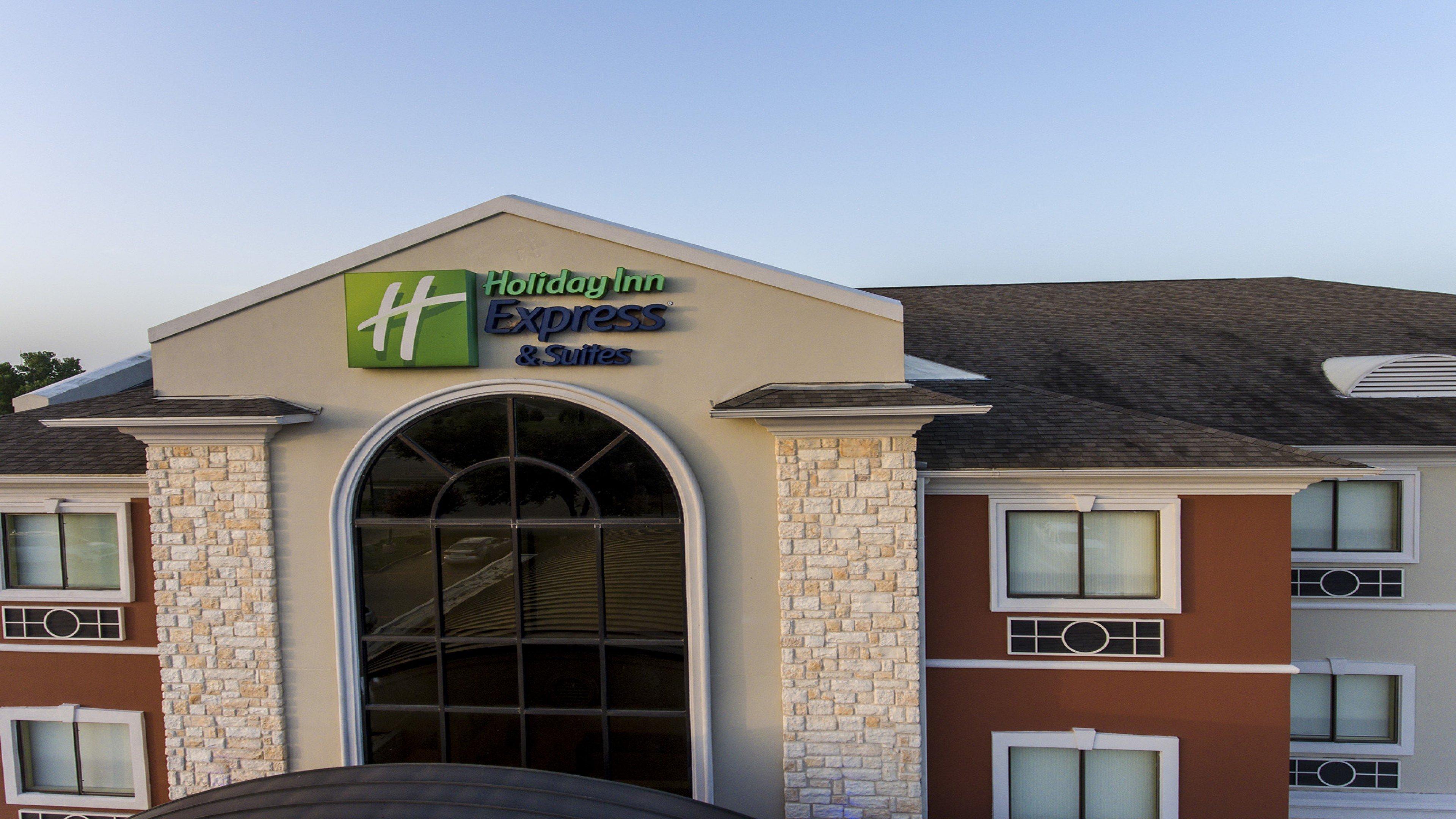 Holiday Inn Express Hotel & Suites Mount Pleasant By Ihg Екстер'єр фото